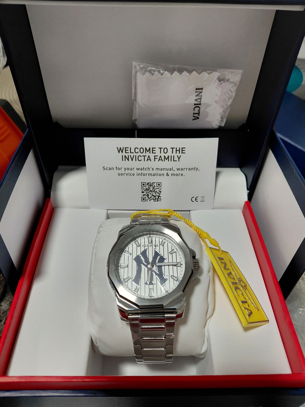 Invicta 49859 New York Yankees Stainless Steel Watch White Dial and Navy Logo